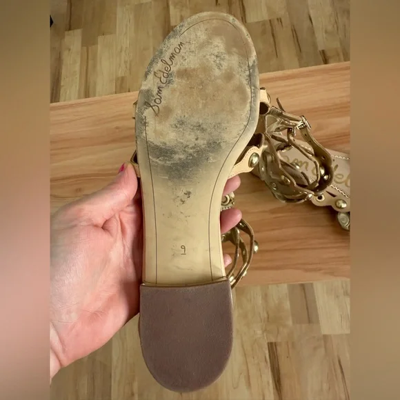 Sam Edelman Tan & Gold Metal Detail Boho Eclectic Desi Gladiator Sandals - Picture 3 of 13
